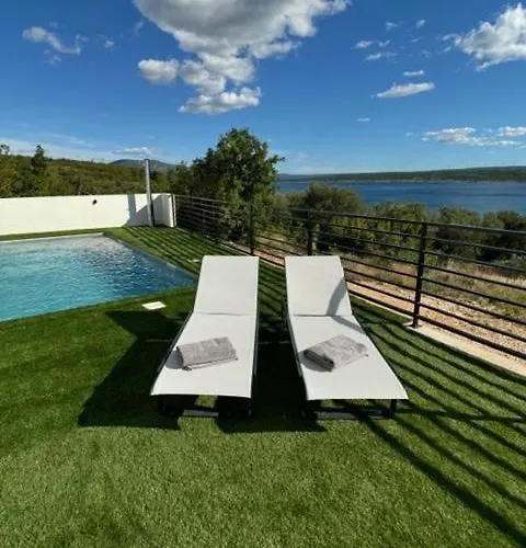 Theview 3 Апартаменты *